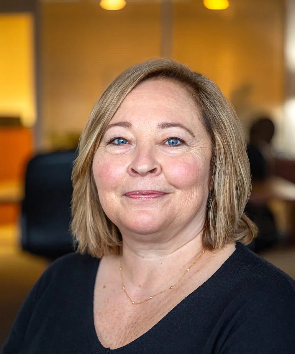 Lisa | Administrative Associate | Future Benefits Corporation